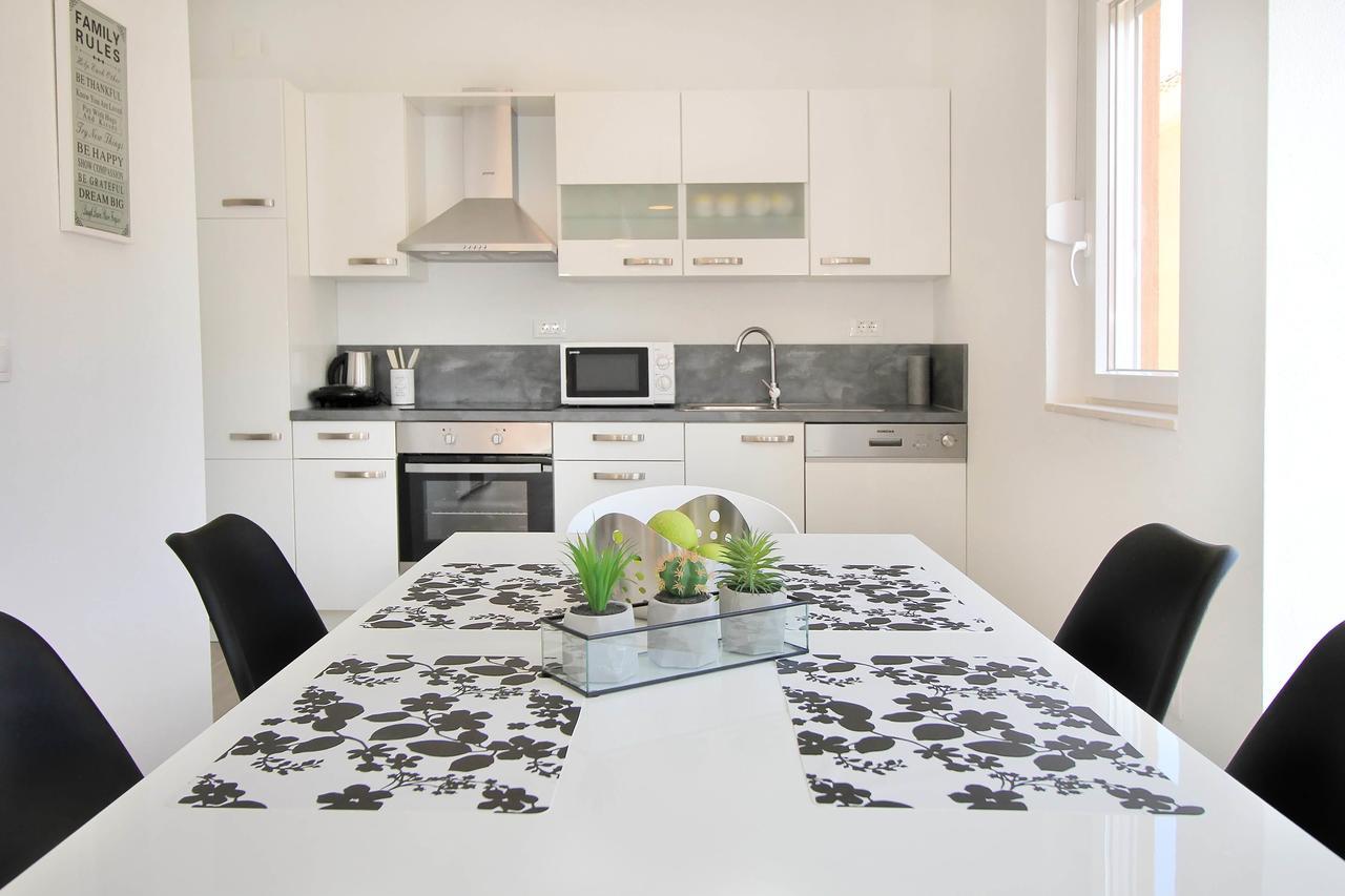 Bacan Family Apartments ซัฟทัท ภายนอก รูปภาพ